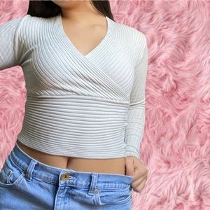 White Long Sleeve V-neck Top